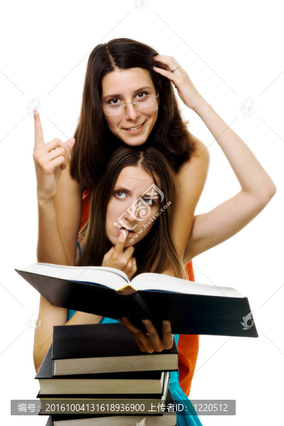 兩個(gè)女人研究新課題