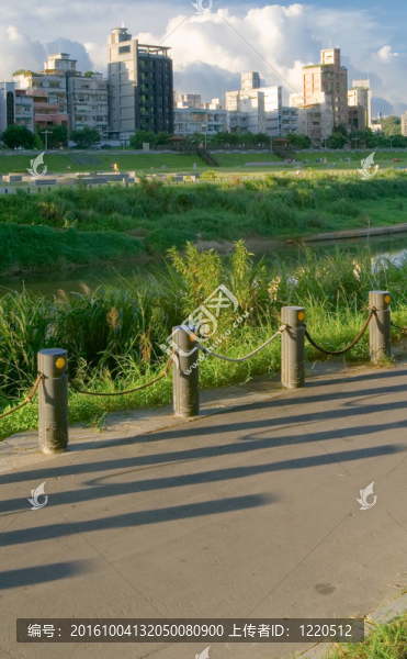 城市河岸