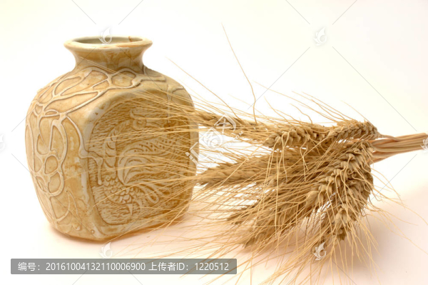 陶瓷裝飾花瓶，而