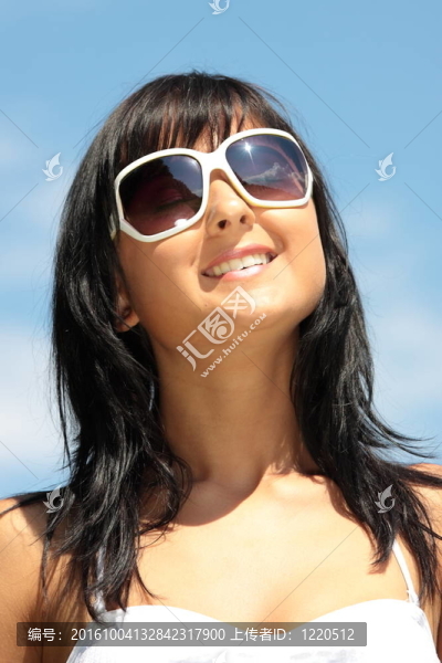 性感的女士穿泳裝