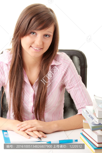 十幾歲的女孩學習