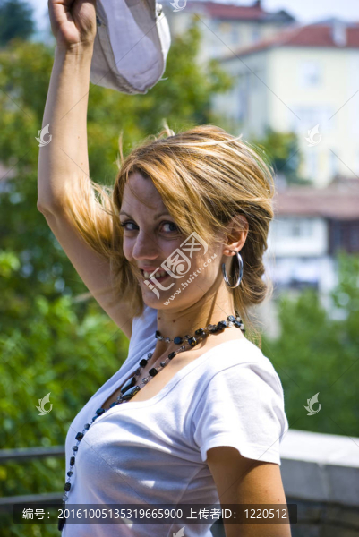 美女?dāng)[姿勢(shì)