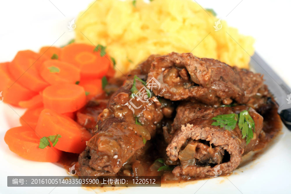 牛肉橄欖晚餐