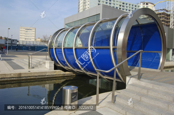 london-23-0060