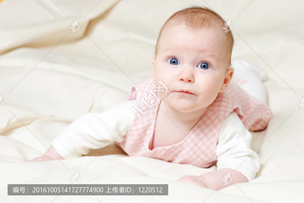 四個月的嬰兒
