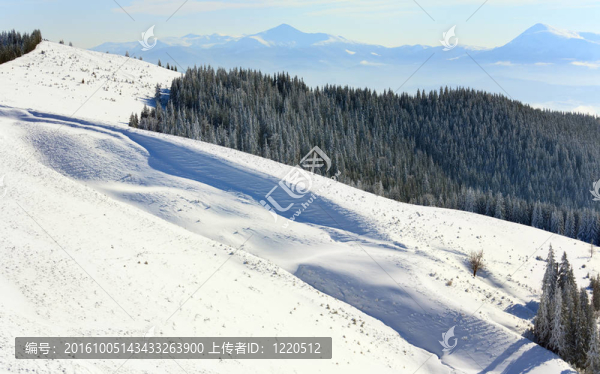 冬天的山地景觀