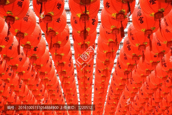 紅色和美麗的中國(guó)燈籠