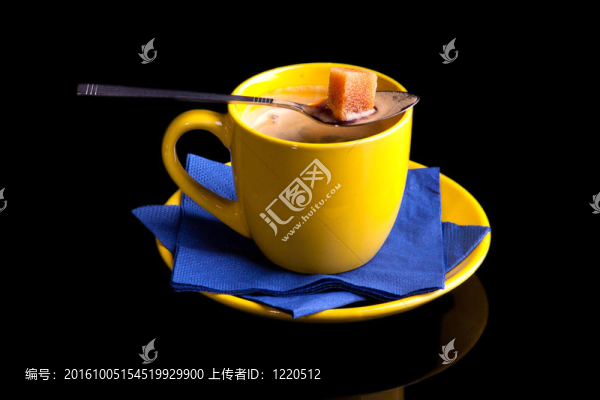 咖啡杯。