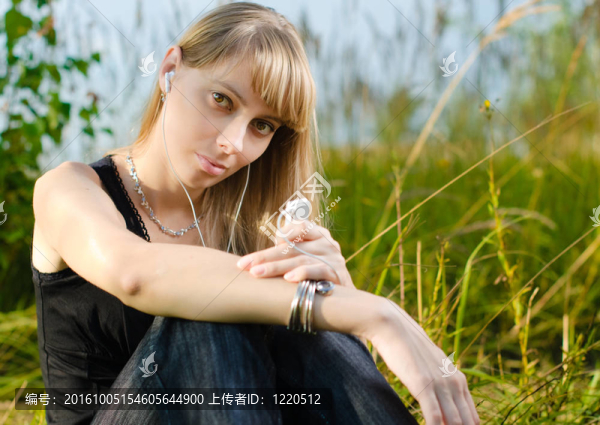 年輕的女孩