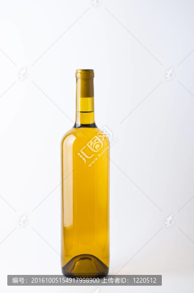 一瓶白葡萄酒