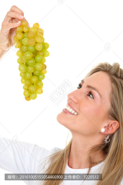 帶著一串葡萄的女人