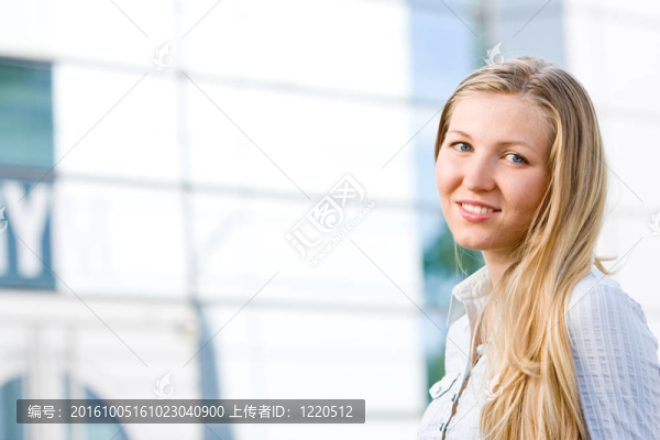 迷人的金發(fā)女人