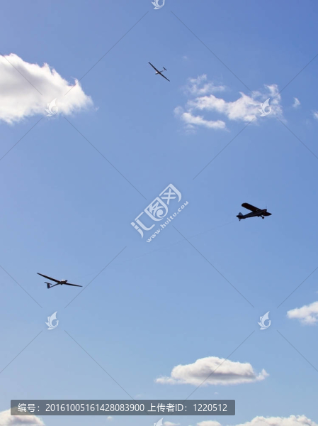 飛機(jī)云