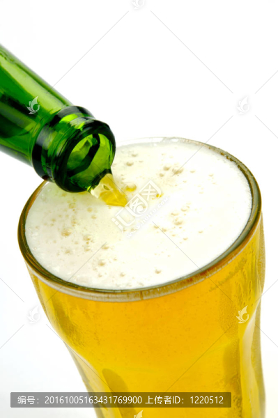 冷啤酒