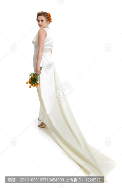 穿白色衣服的女孩