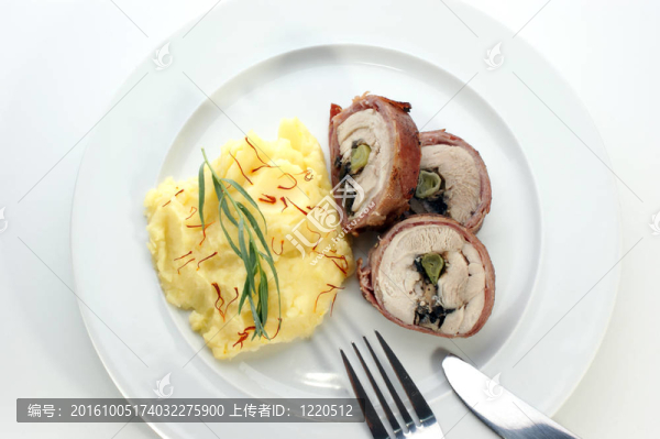 白土豆泥和雞肉卷