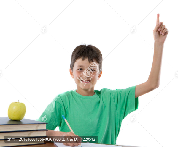可愛的男孩學(xué)習(xí)要求發(fā)言