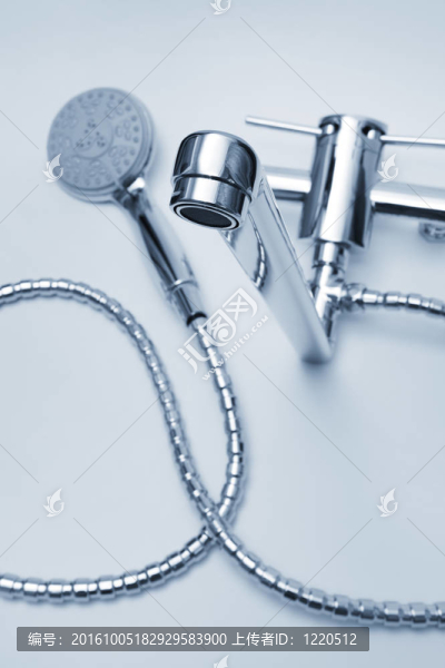 水龍頭和淋浴