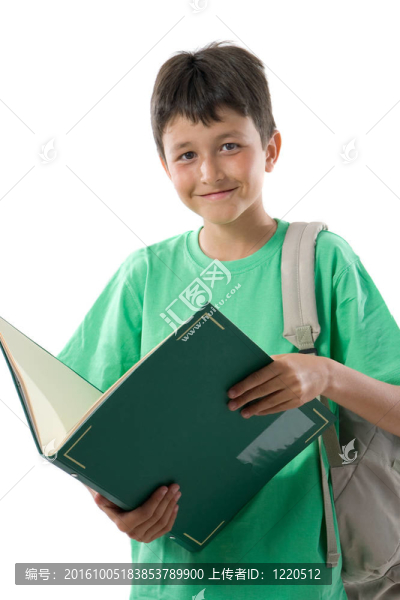 可愛的孩子讀一本書