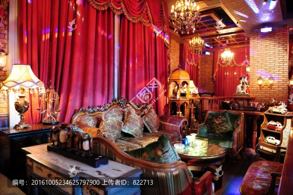 酒吧內(nèi)景