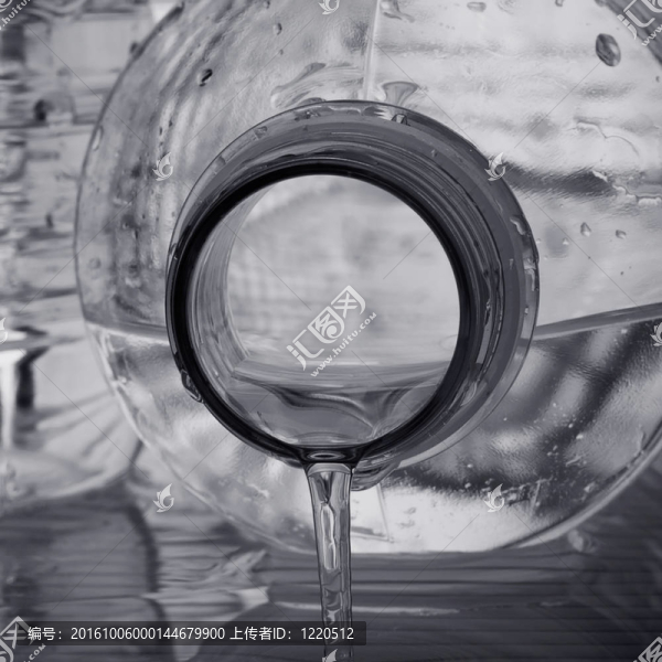 瓶裝水