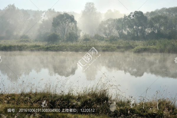 河上的早晨