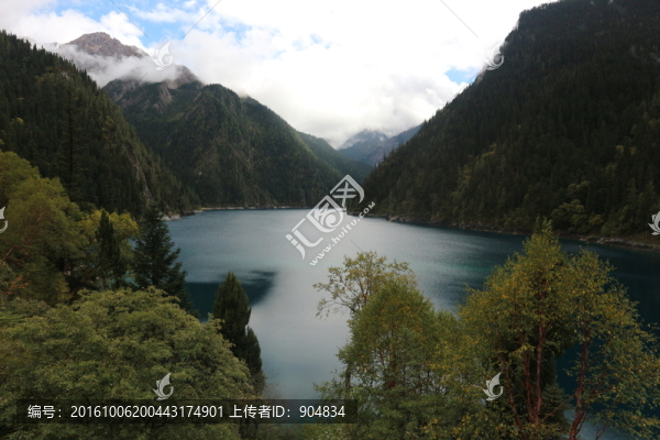 湖光山色