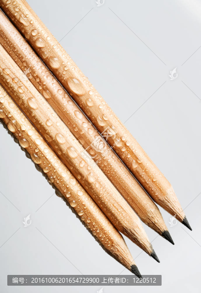 新鮮的鉛筆