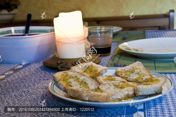 面包片；托斯卡納；意大利；七月2009