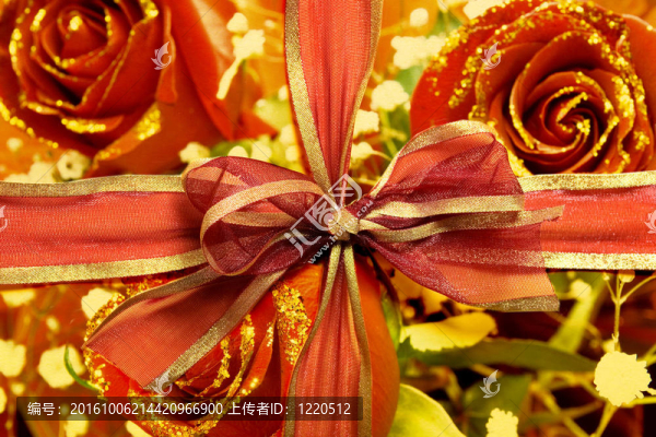 紅蝴蝶結(jié)和玫瑰拼貼