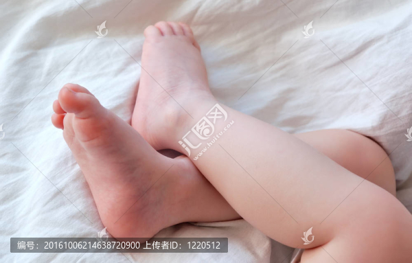 小寶寶的腳