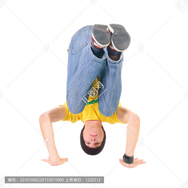 年輕的舞者的姿勢。