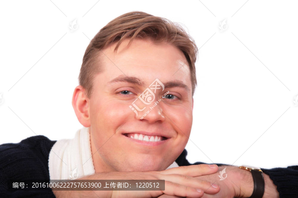 年輕人面對特寫