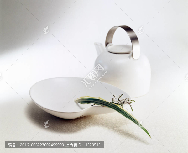 禪式茶壺和花瓶