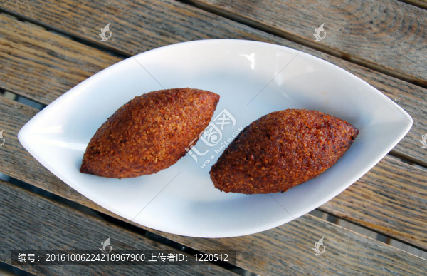 兩個土耳其ICLI,koefte肉丸一盤特寫
