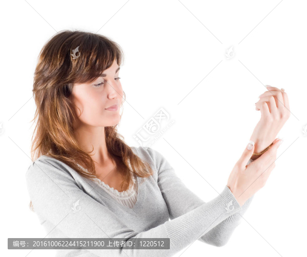 年輕漂亮的黑發(fā)女人