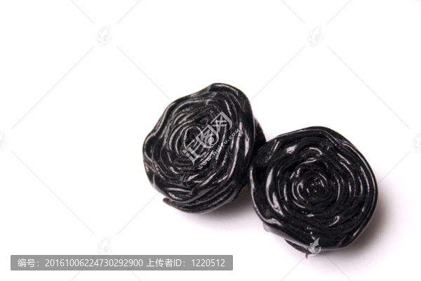 黑色耳環(huán)
