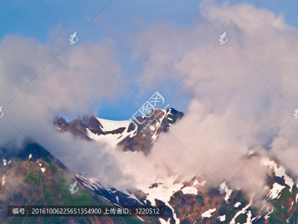 云霧山意象。