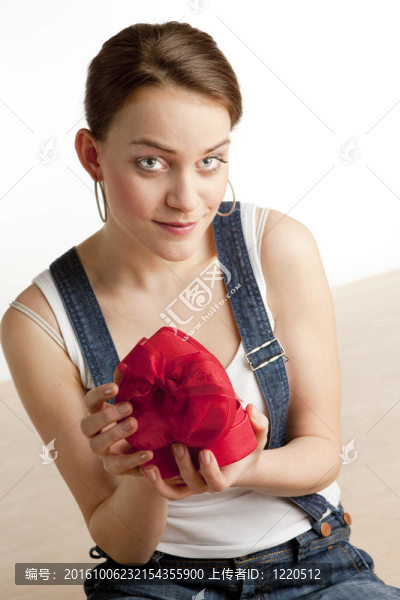 坐著的女人的畫像