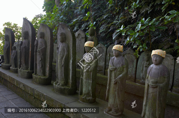 地藏雕像