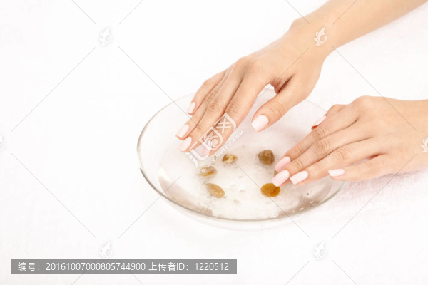 修指甲