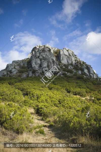 卡拉莫羅山地