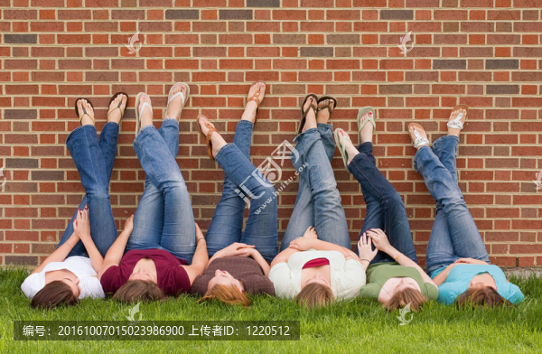 大學女生群體