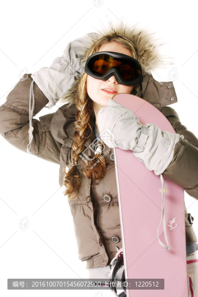 女子冒充滑雪