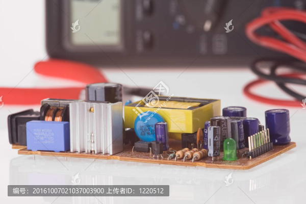 電子元件