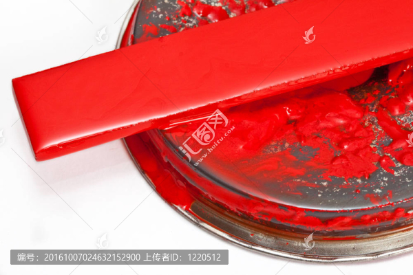 油漆可以用攪拌木材覆蓋