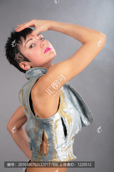 年輕美女舞者的肖像