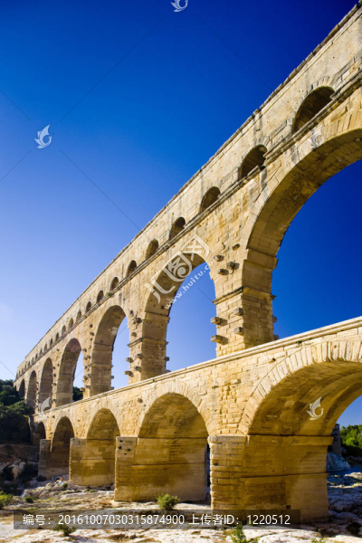 羅馬渡槽；Pont,du,Gard；朗格多克地區(qū)；法國(guó)