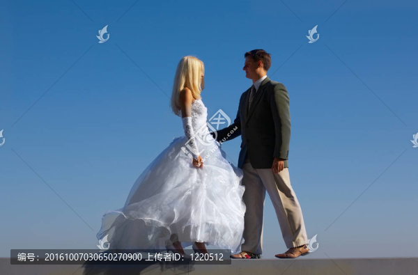 新娘和她的未婚夫