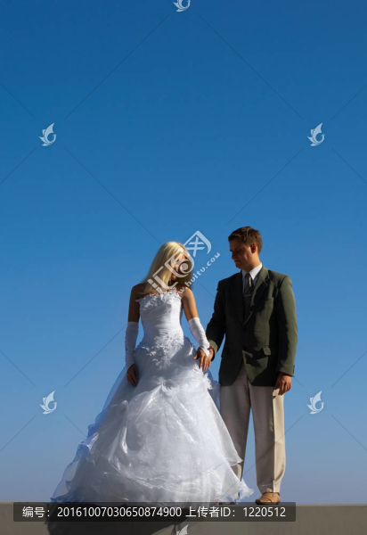 新娘和她的未婚夫